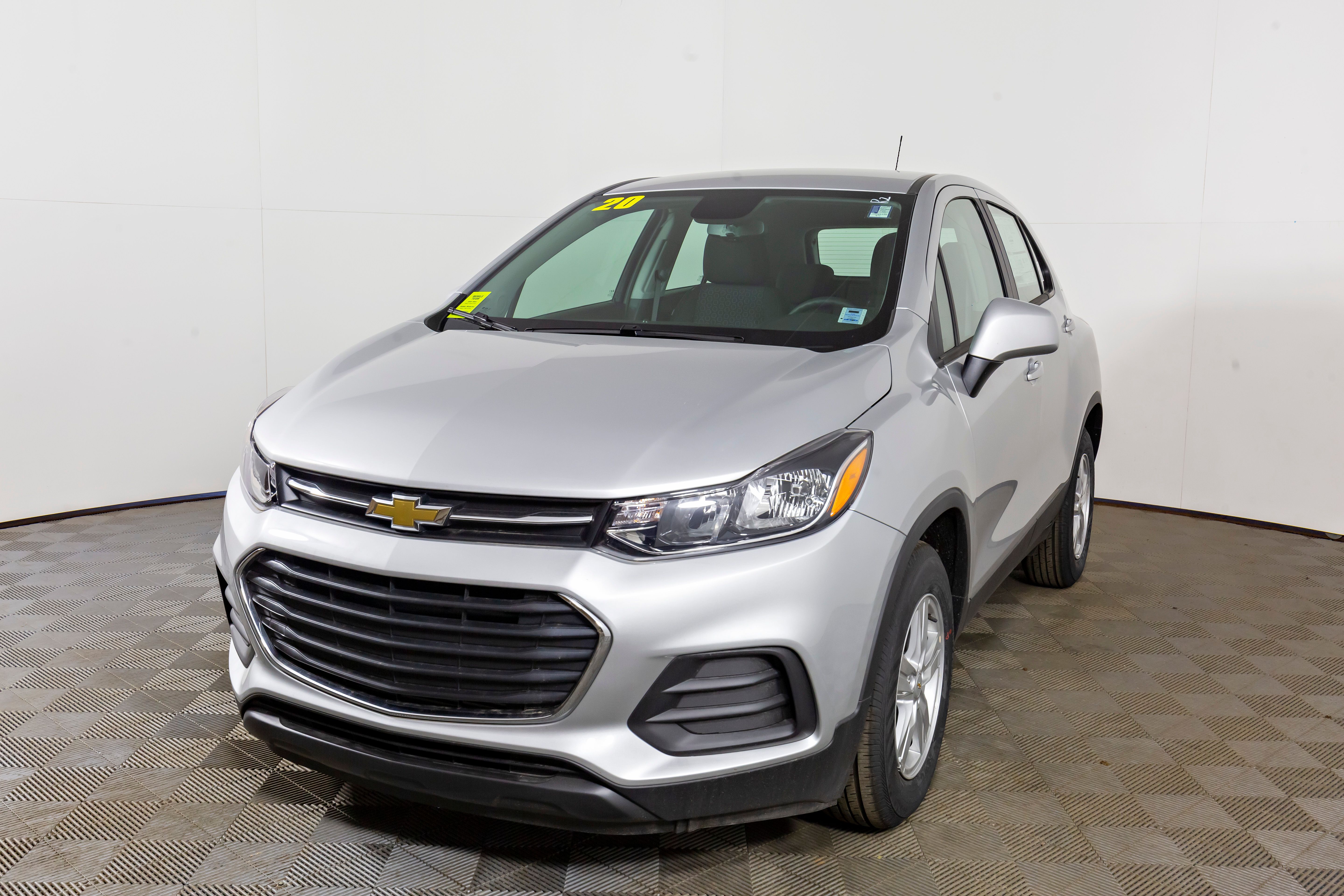 New 2020 CHEVROLET Trax LS Front Wheel Drive Sport Utility