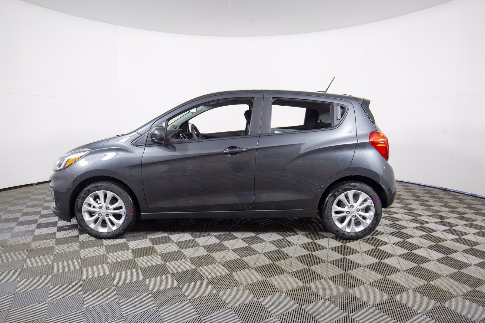 New 2020 CHEVROLET Spark LT Front Wheel Drive Hatchback